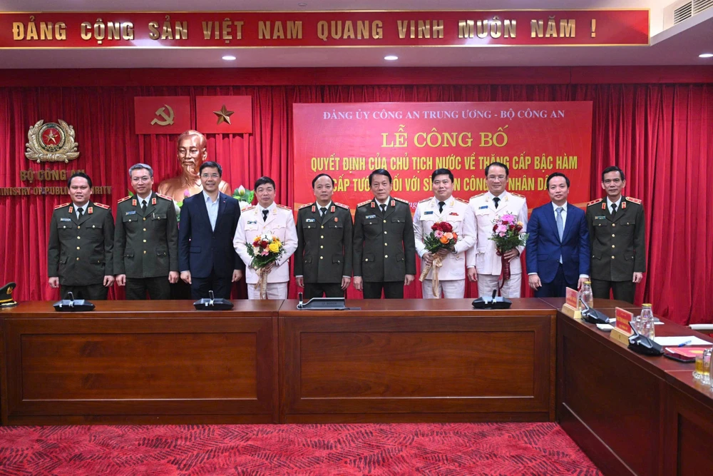 giam-doc-cong-an-tinh-quang-ngai-duoc-thang-quan-ham-thieu-tuong-1.jpg