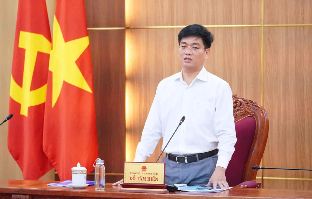 cat-soi-phia-tay-quang-ngai-khan-hiem-gia-bi-day-len-cao- (3).jpg