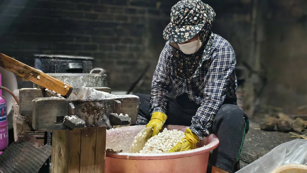 co-mot-thu-banh-o-quang-ngai-can-tet-phai-lam-gap-ba-moi-kip-ban- (10).jpg