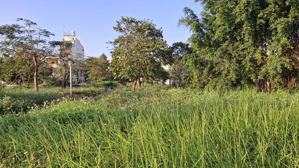 du-an-khu-dan-cu-15-nam-dap-chieu-xe-thit-dat-cong-vien-lam-san-bong-san-tenis- (10).jpg