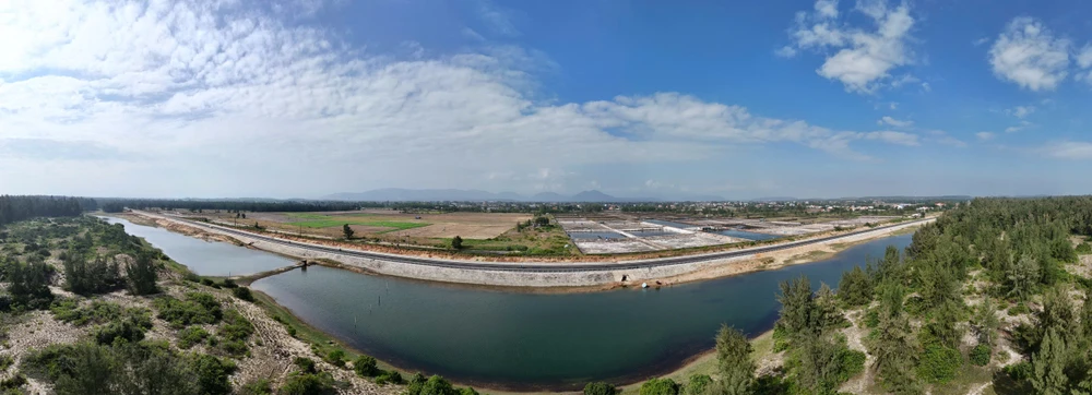 can-canh-duong-ven-bien-152-ti-dong-dep-nhat-quang-ngai- (14).jpg