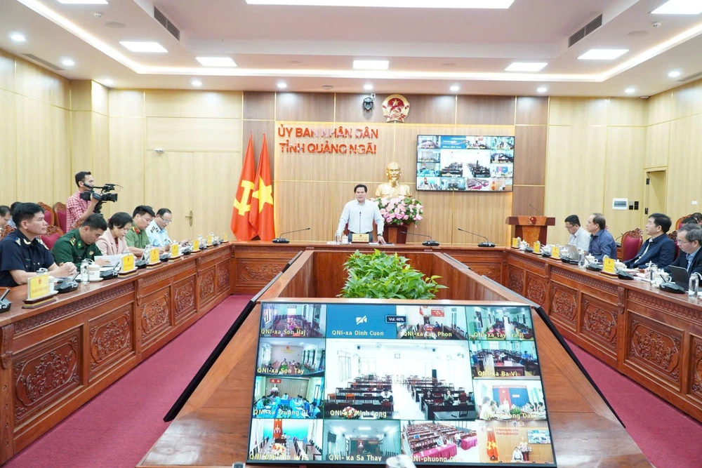 Ông Trần Phước Hiền, Phó Chủ tịch UBND tỉnh Quảng Ngãi, chủ trì cuộc họp.