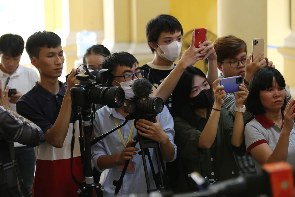 hạn chế ghi âm ghi hình