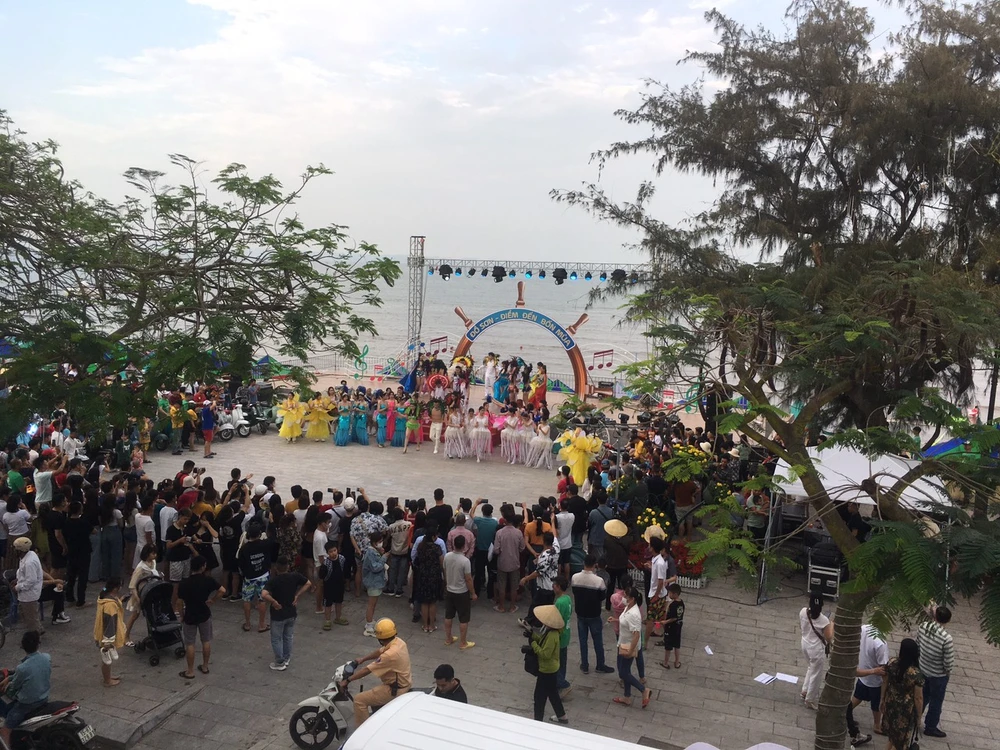 Hoạt động nghệ thuật bãi biển hấp dẫn khách du lịch Đồ Sơn dịp nghỉ lễ Giỗ tổ 10-3 âm lịch, 30-4 và 1-5.