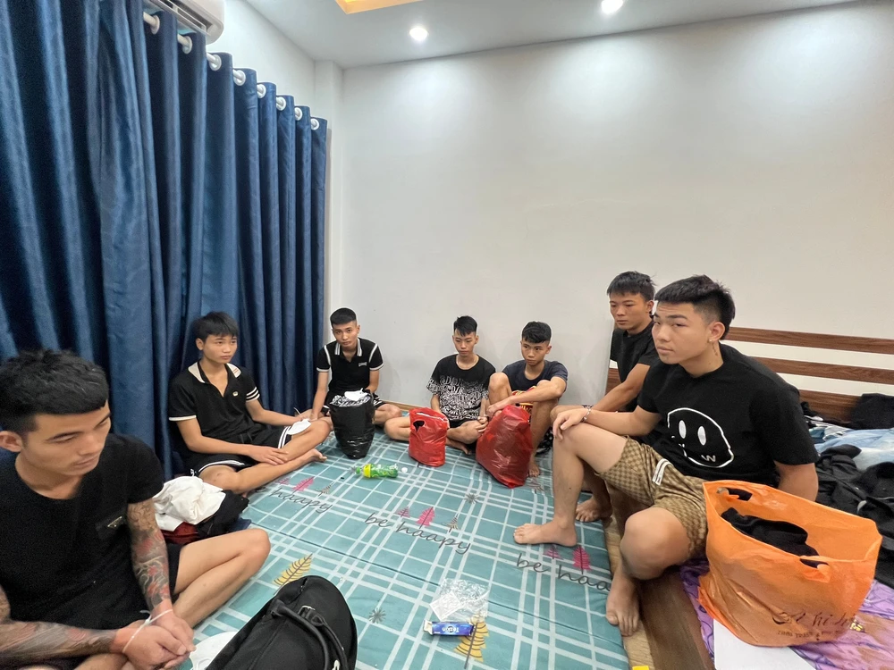 giả danh nhân viên y tế, lừa đảo khám bệnh định kỳ, cấp thuốc miễn phí