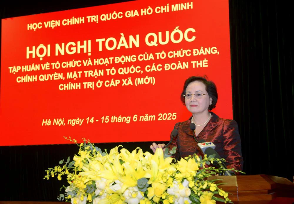 mô hình chính quyền địa phương hai cấp