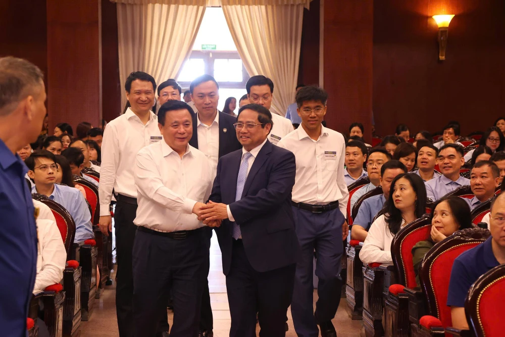 TTg Pham Minh Chinh tap huan cach mang to chuc bo may.jpg