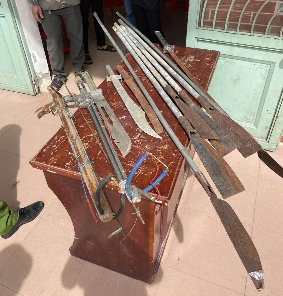 nhieu loai vu khi.jpg