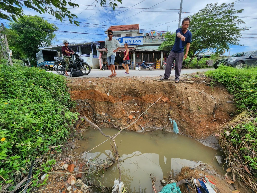 bun dat da nang sat lo.jpg