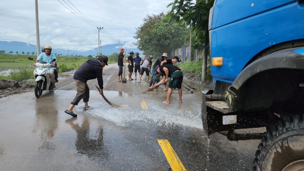 da nang bun dat xe bon.jpg