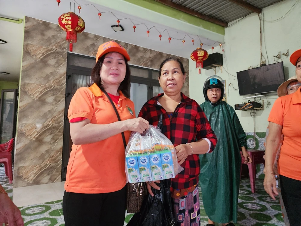 da nang phat qua.jpg