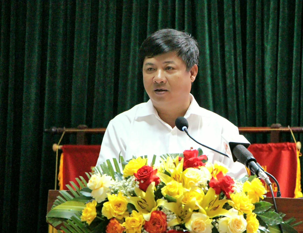 luong nguyen minh triet da nang quy che.jpg