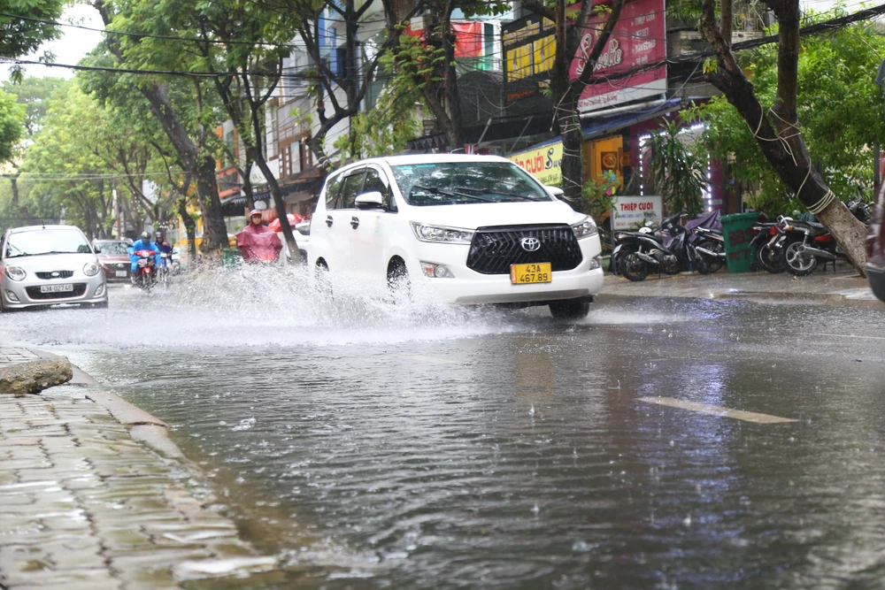 da nang ngap nuoc.JPG