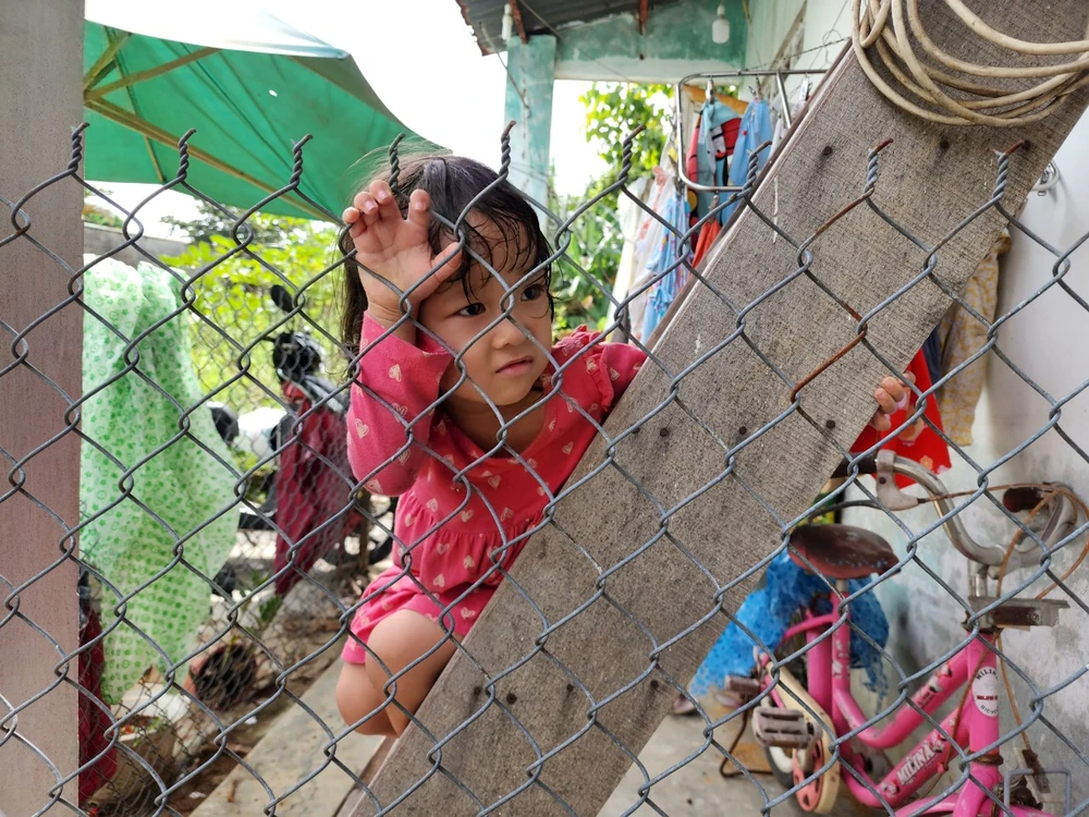 tay bac chau nho.jpg