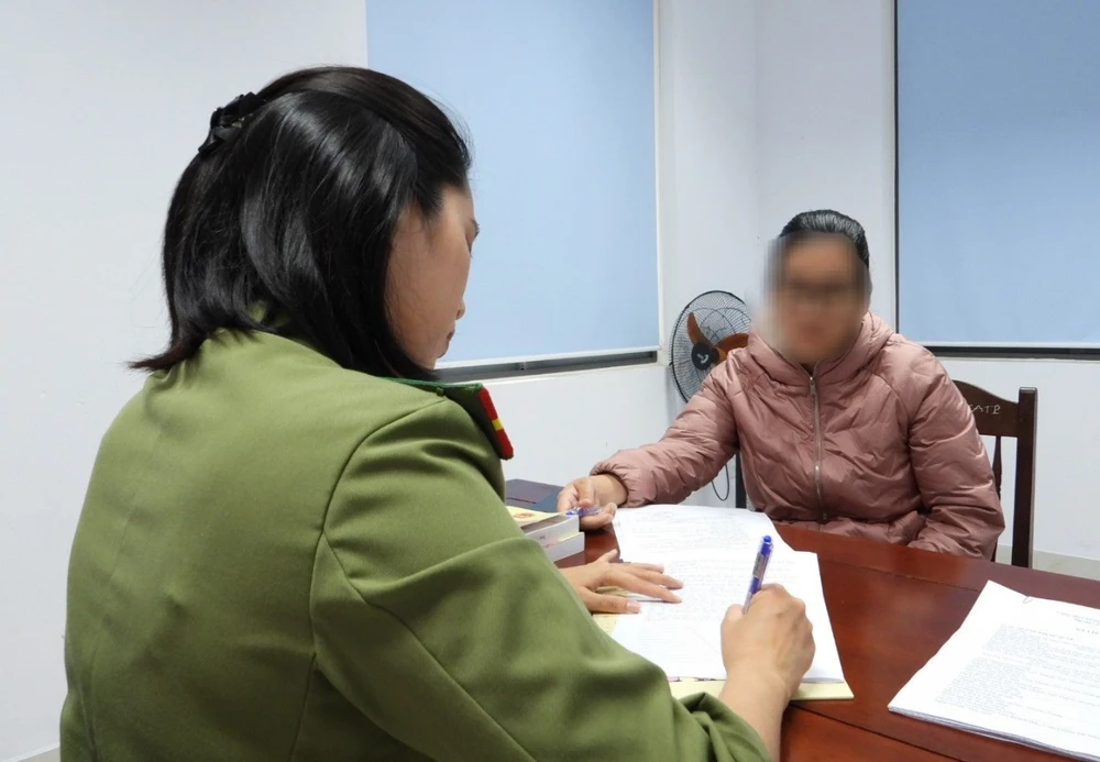 đi dubai làm việc