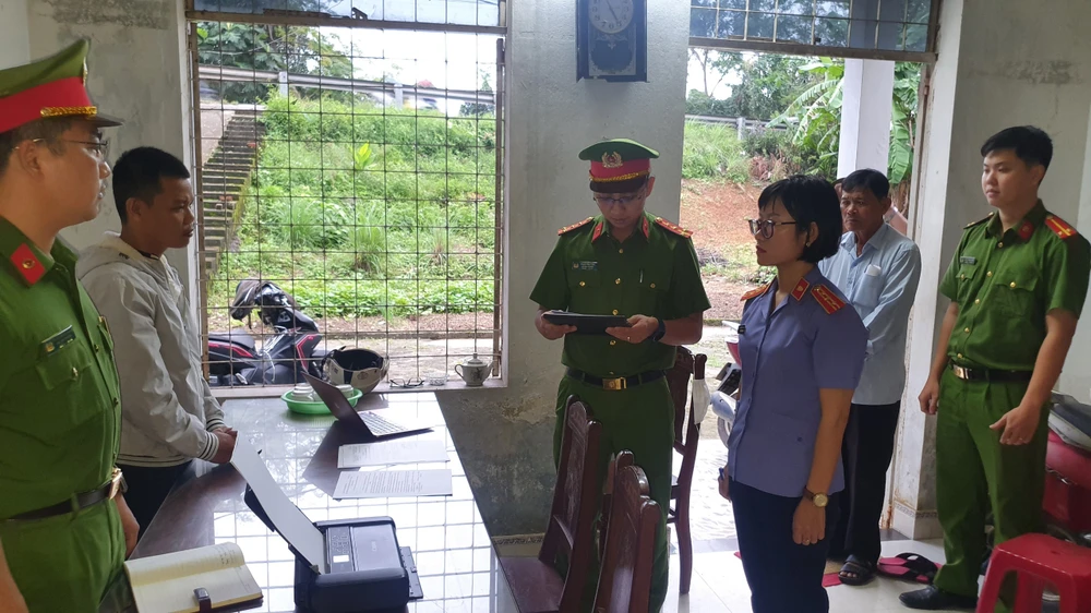 nhân viên công ty dược