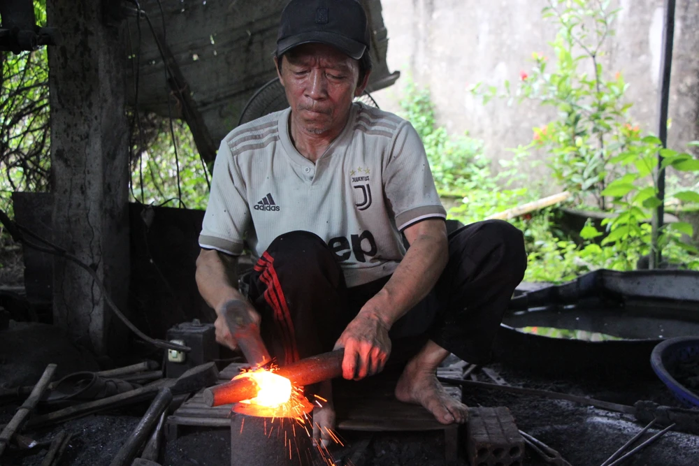 làng rèn tịnh minh