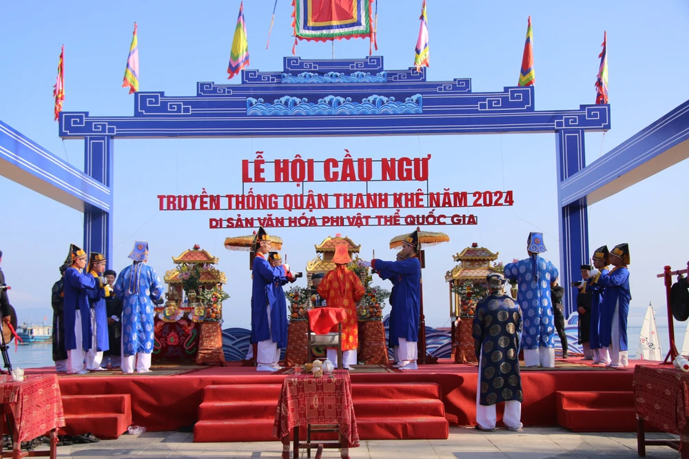 lễ hội cầu ngư