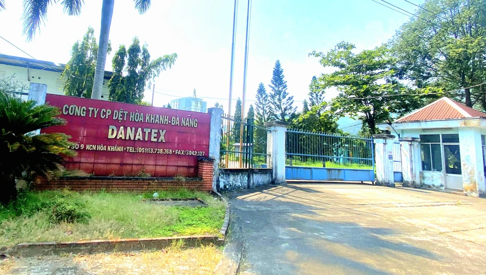 khoi-kien-doanh-nghiep-det-may-da-nang.jpg