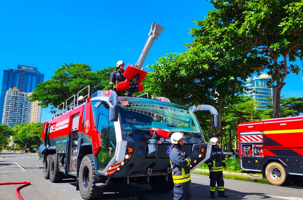 xe chữa cháy hiện đại