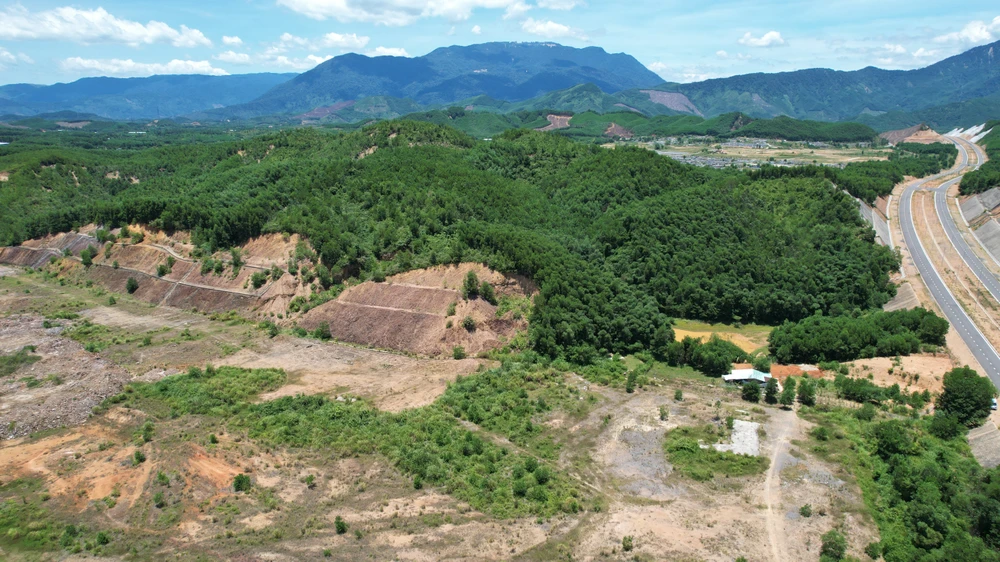 phục vụ xây dựng