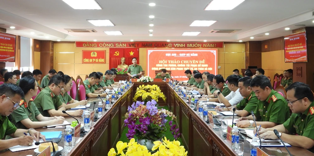 tội phạm sử dụng công nghệ cao