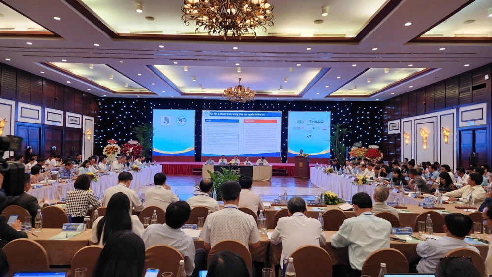 nguồn nhân lực chất lượng cao