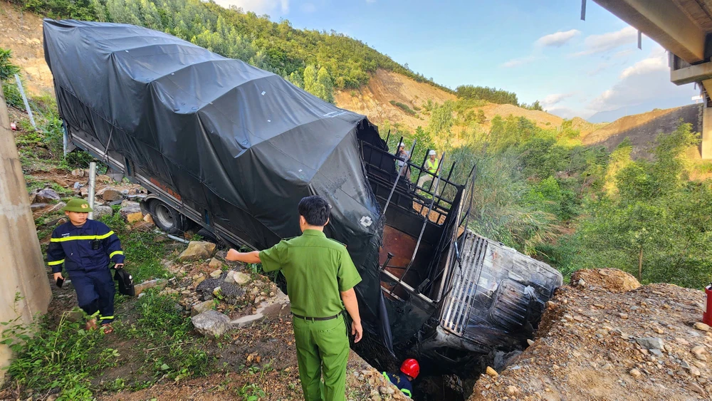 cao tốc la sơn - tuý loan