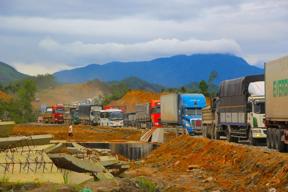 cao tốc hoà liên - tuý loan