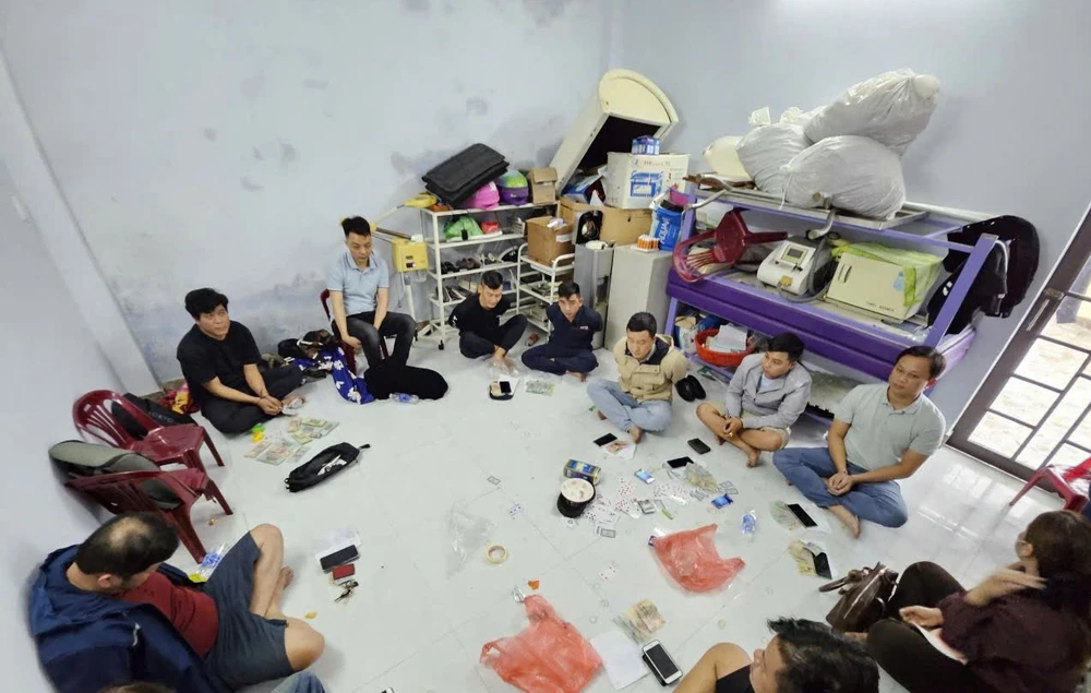 tụ điểm đánh bạc