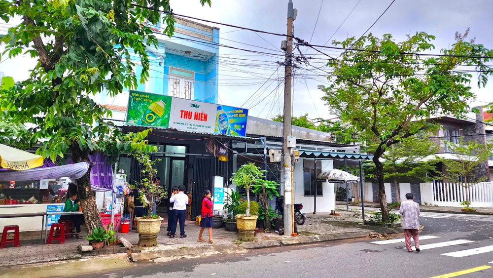 xâm phạm chỗ ở của người khác