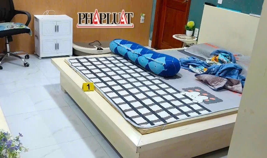 đâm thủng bụng