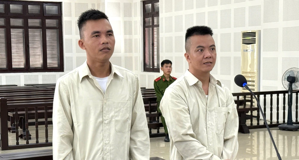 giành nơi để xe cho khách