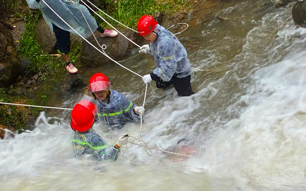 thi thể mắc kẹt