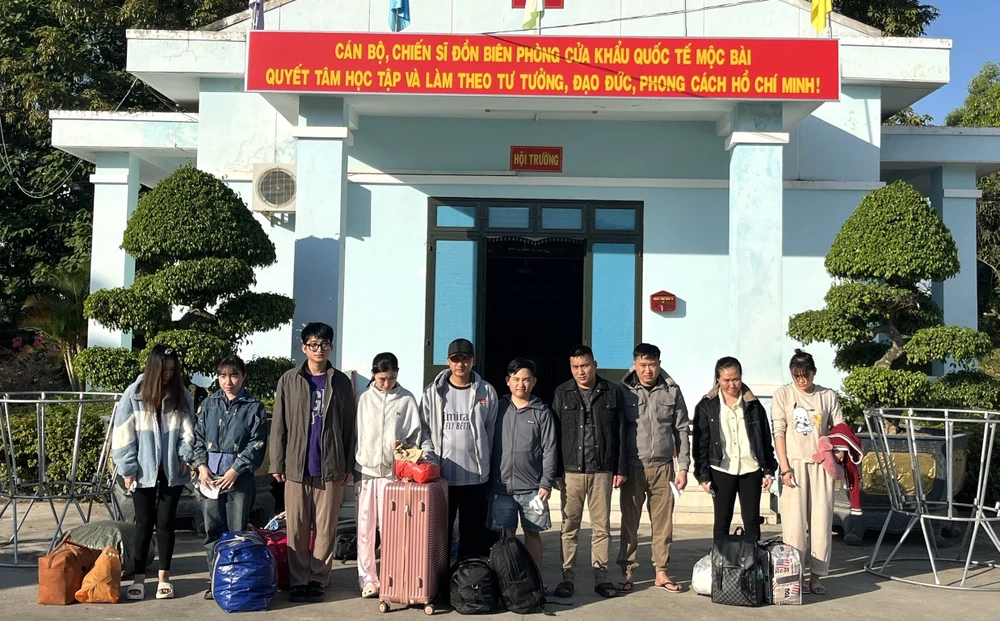 Nhóm lừa đảo trong đường dây chủ yếu là người trẻ tuổi. Ảnh: MINH TRƯỜNG.