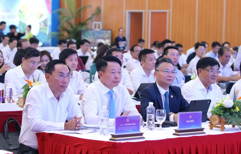 dai-bieu-du-lich-quang-tri.jpg