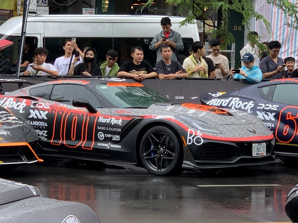 chiếc siêu xe.jpg