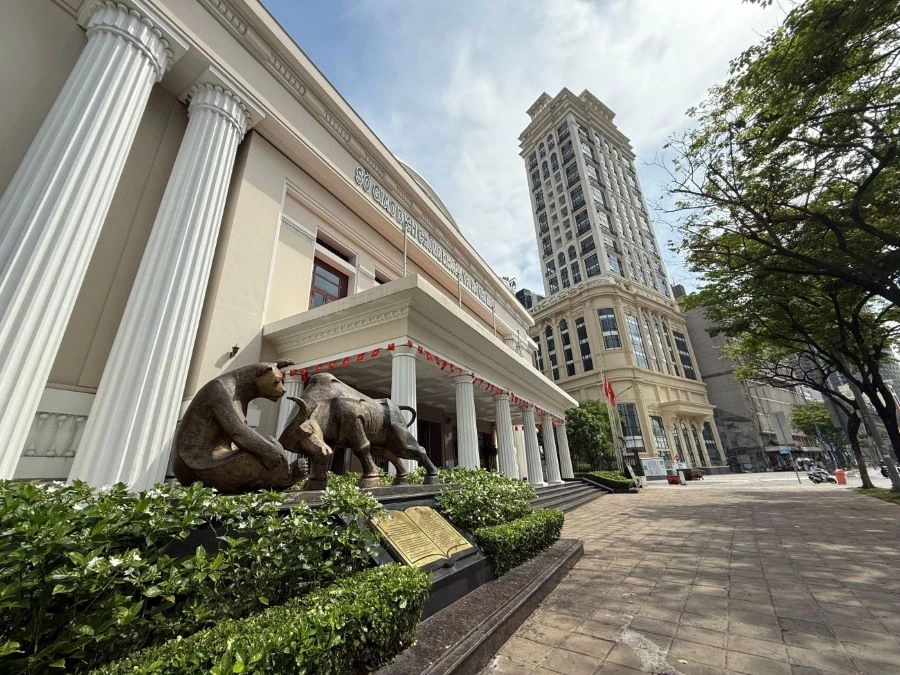 thị trường chứng khoán.jpg