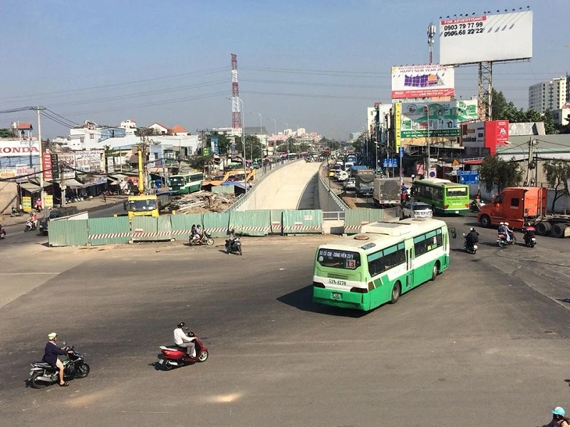 Sau thông xe hầm chui, nút giao An Sương thông thoáng ảnh 1