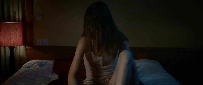 'Người tình quỷ ám' công bố trailer khiến khán giả rợn tóc gáy ảnh 3