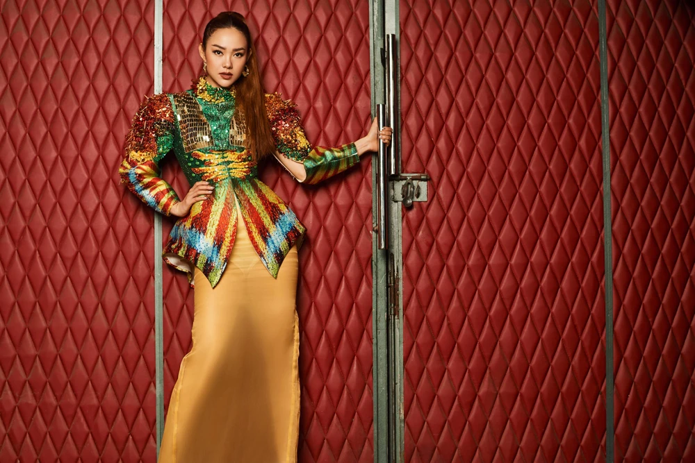 MV mới của Minh Hằng mô phỏng Game of Thrones đầy lôi cuốn ảnh 2