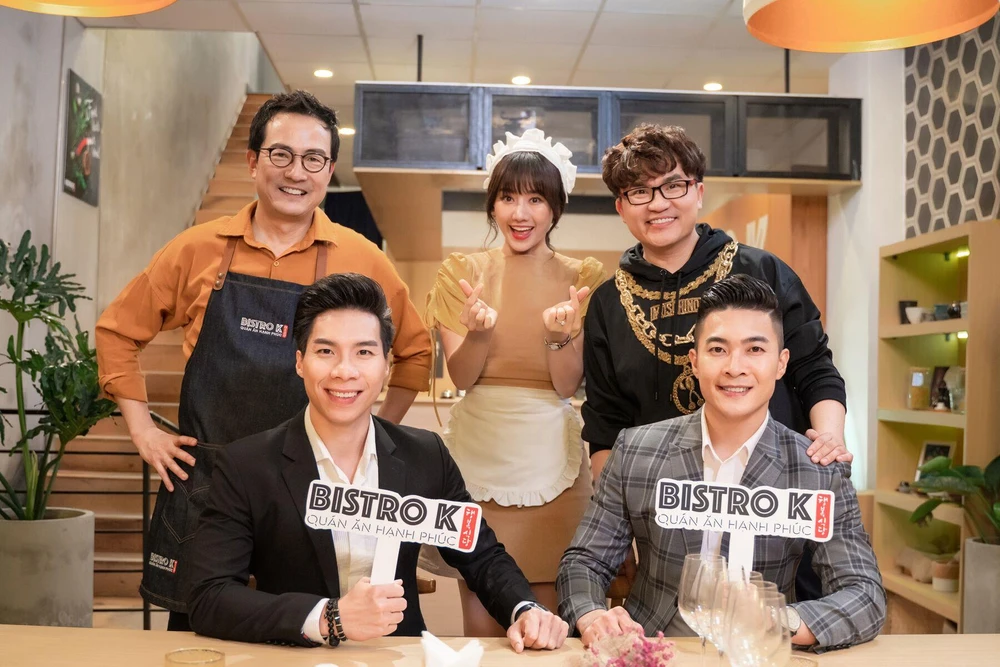 Quốc Cơ, Quốc Nghiệp hút hồn Hari Won khi xuất hiện bất ngờ ảnh 1