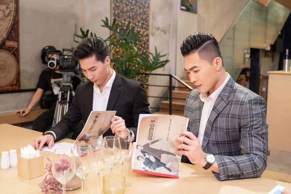 Quốc Cơ, Quốc Nghiệp hút hồn Hari Won khi xuất hiện bất ngờ ảnh 2