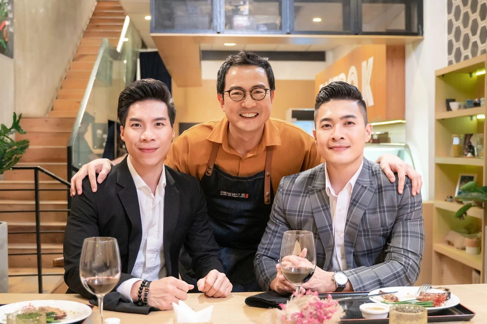 Quốc Cơ, Quốc Nghiệp hút hồn Hari Won khi xuất hiện bất ngờ ảnh 4