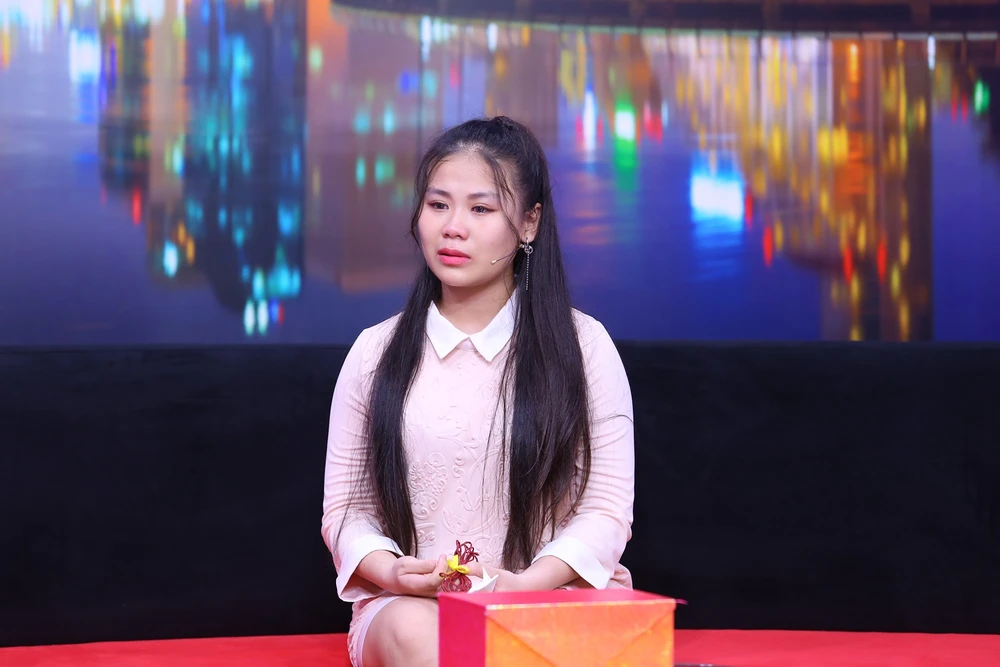 Cô bé 14 tuổi nổi tiếng nhưng lại bị bạn bè cô lập ảnh 4