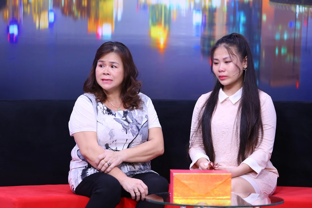 Cô bé 14 tuổi nổi tiếng nhưng lại bị bạn bè cô lập ảnh 5