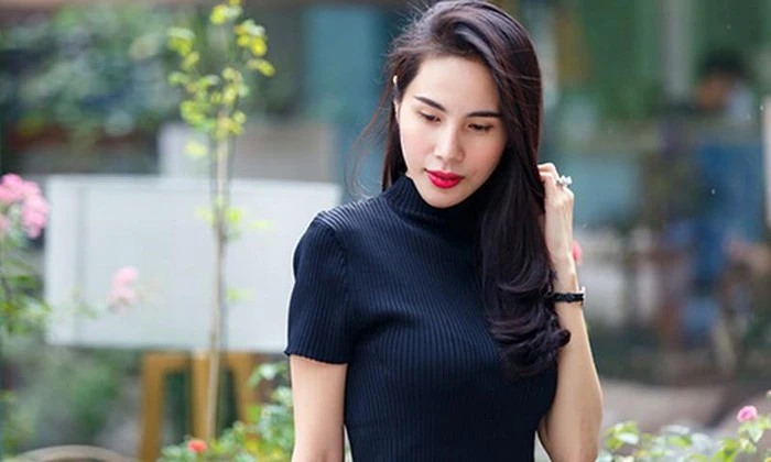 Công Vinh gọi Thủy Tiên là 'cô vợ trời hành' khi ra Huế 1 mình ảnh 2 Công Vinh gọi Thủy Tiên là 'cô vợ trời hành' khi ra Huế 1 mình ảnh 2