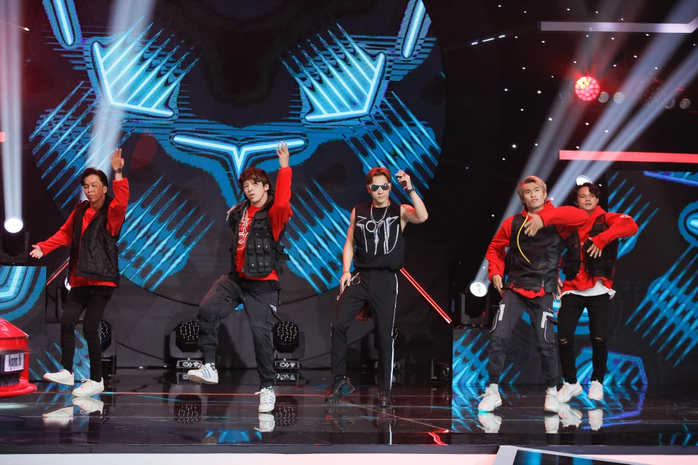 Ca sĩ Chu Bin xúc động kể về quá khứ đầy biến cố của mình ảnh 3