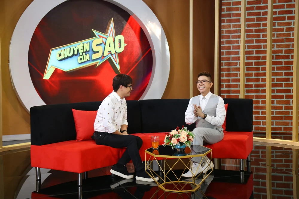 Long Nhật bật mí phản ứng của ba mẹ vợ sau scandal giới tính ảnh 4