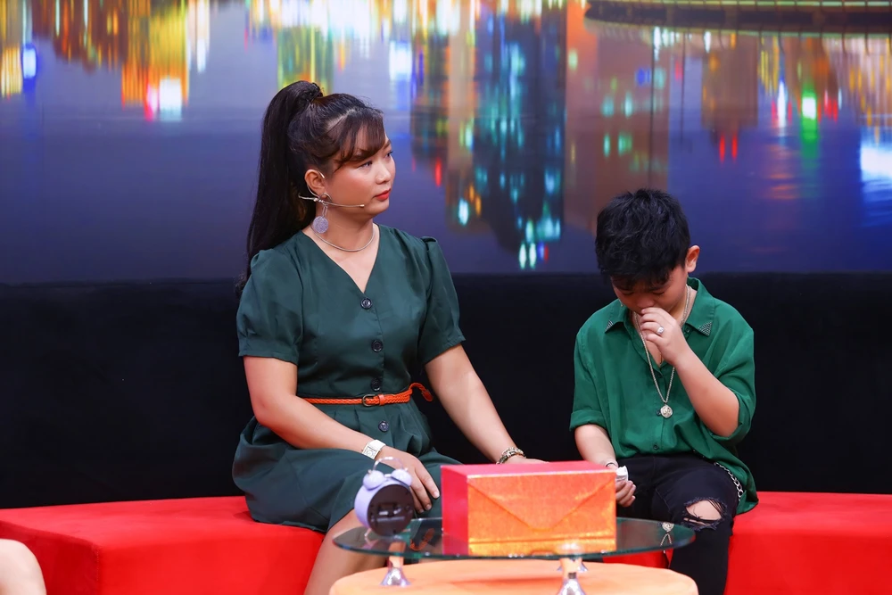 Cậu bé 10 tuổi thổ lộ 'tôn trọng quyết định ly thân của ba mẹ' ảnh 3